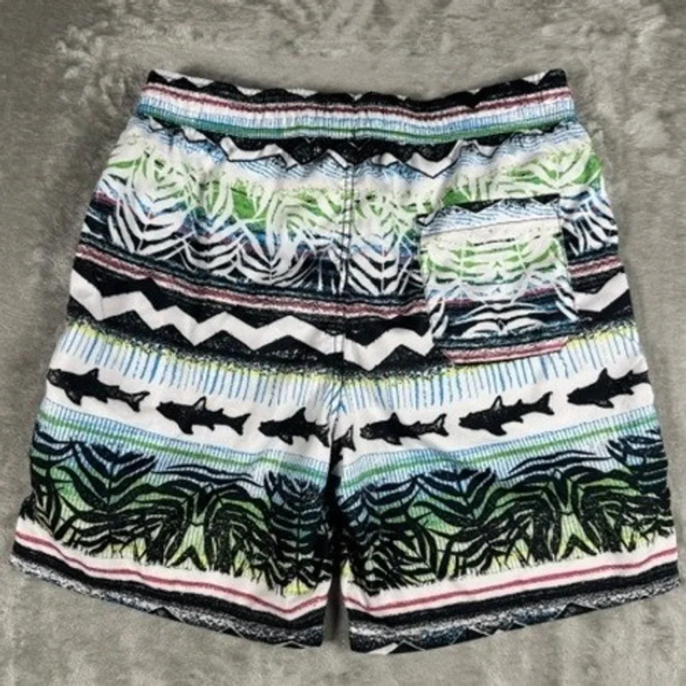 Maui and Sons Swim Trunks Mens Medium Shark Tropical‎ Graphic Board Shorts Multi